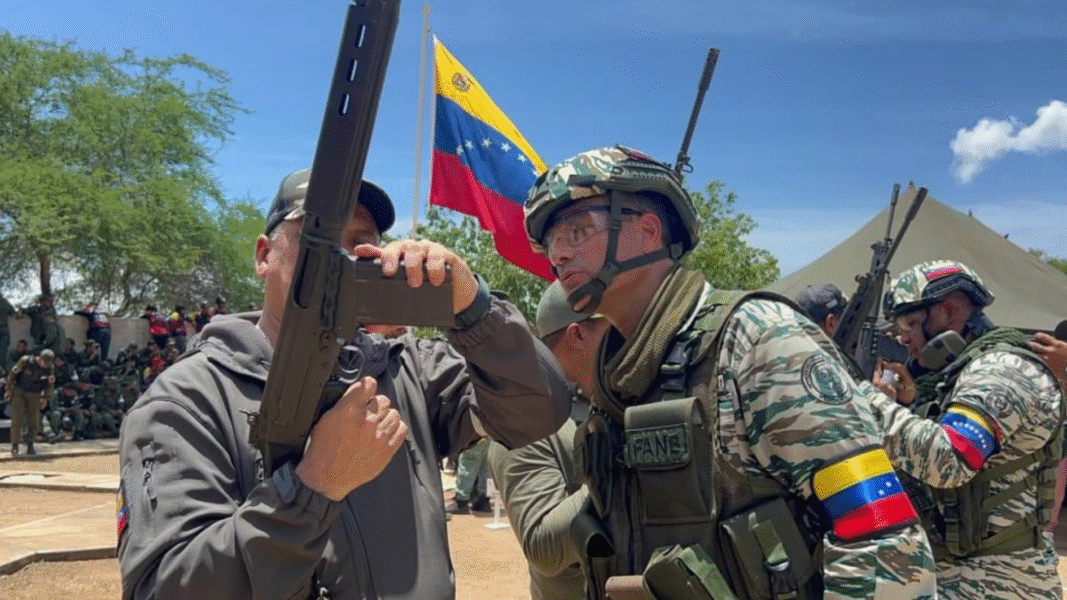 Maduro: «Si usted quiere paz, prepárese para defenderla»