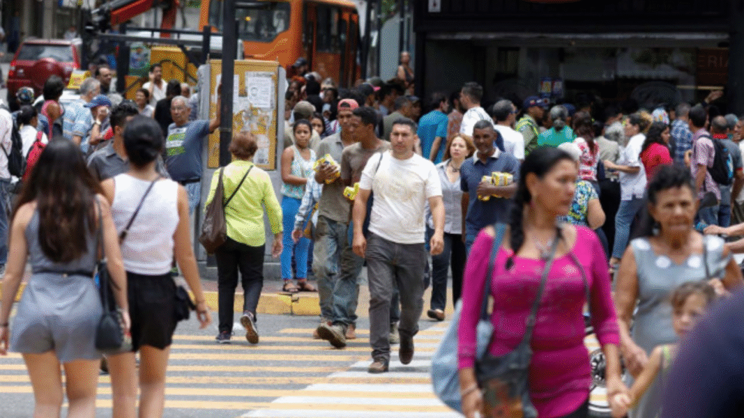 83% de los venezolanos están dispuestos a defender su país
