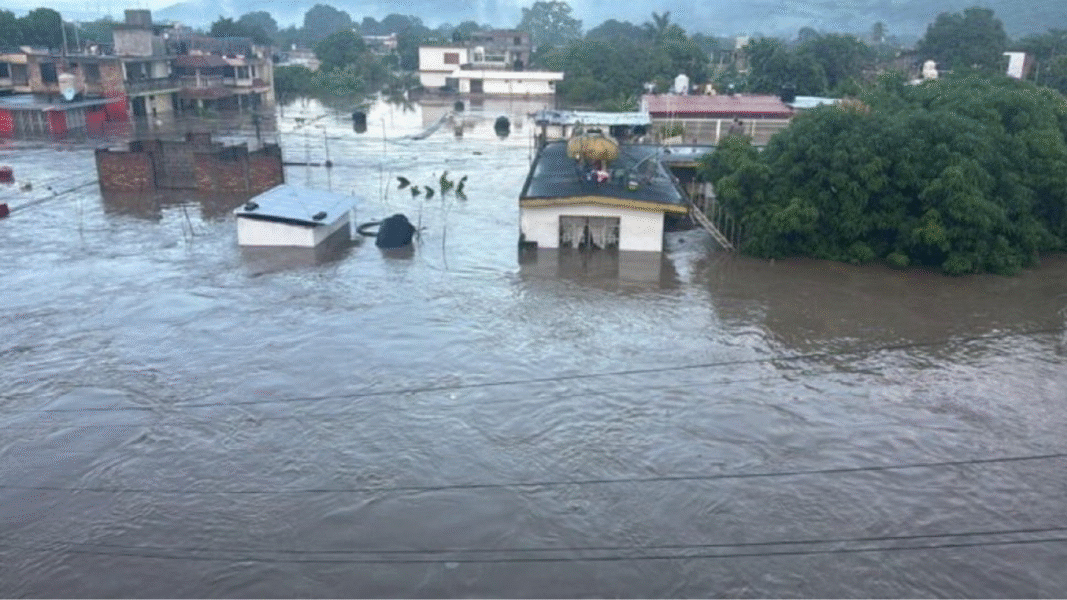 Más de 20 muertos dejan intensas lluvias en México