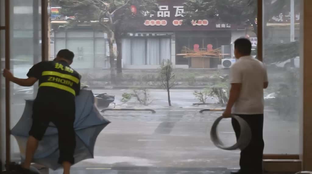 China activa alerta naranja mientras Matmo se acerca a sus costas