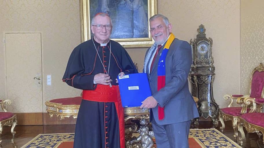 Venezuela lleva su pedido de paz directamente al Papa León XIV