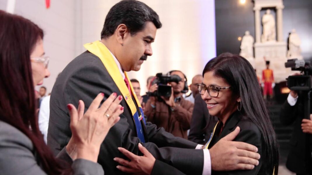 Fake news y guerra psicológica: Delcy Rodríguez desmiente acusaciones internacionales