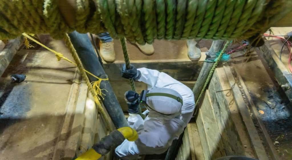 Rescatan 12 cuerpos en la mina Cuatro Esquinas de El Callao