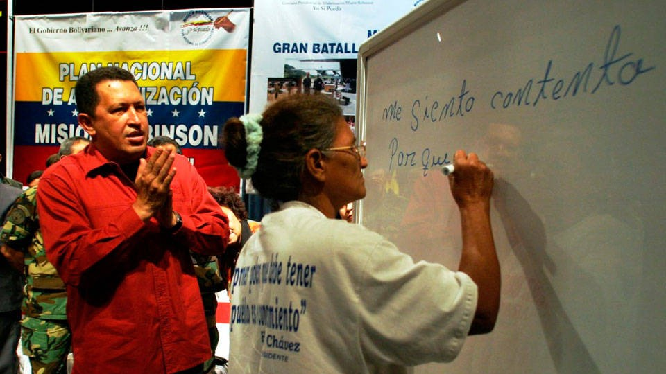 Venezuela celebra 20 años libre de analfabetismo