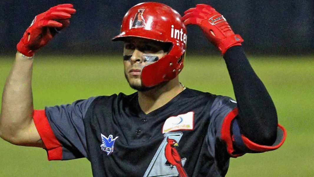 Se nos va un grande: Carlos Rivero se retira del béisbol