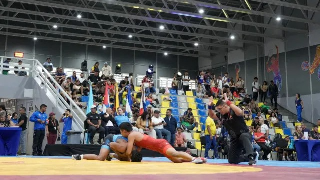 Liga de lucha “Simón Bolívar”: 144 atletas en acción