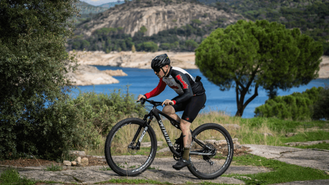 El vino le salva a un ciclista tras 72 horas en un barranco