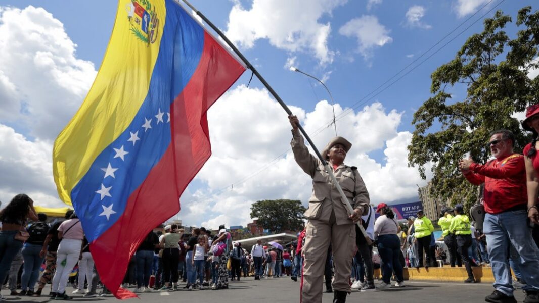 Venezuela se pronuncia ante las amenazas de Trump sobre el espacio aéreo