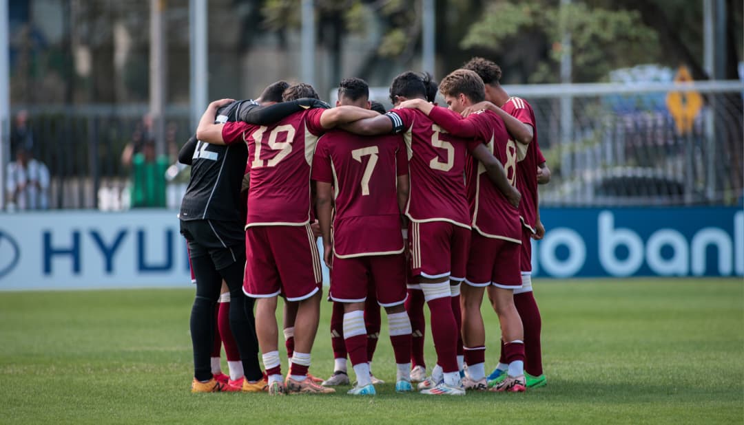 Duelo intenso y victoria contundente: Venezuela arrasa en la Liga Evolución