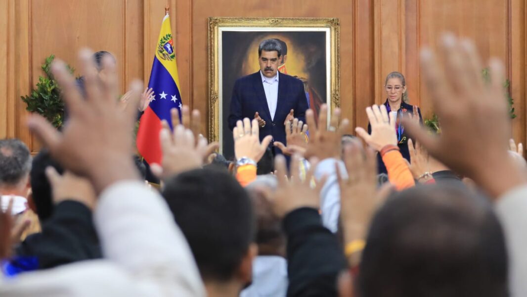 Palacio de Miraflores se convirtió en altar de oración binacional por la paz