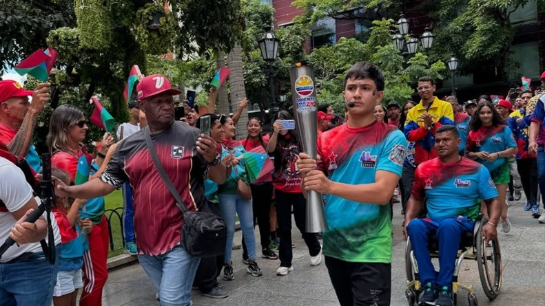 Caracas enciende el Fuego Patrio para los Juegos Bolivarianos