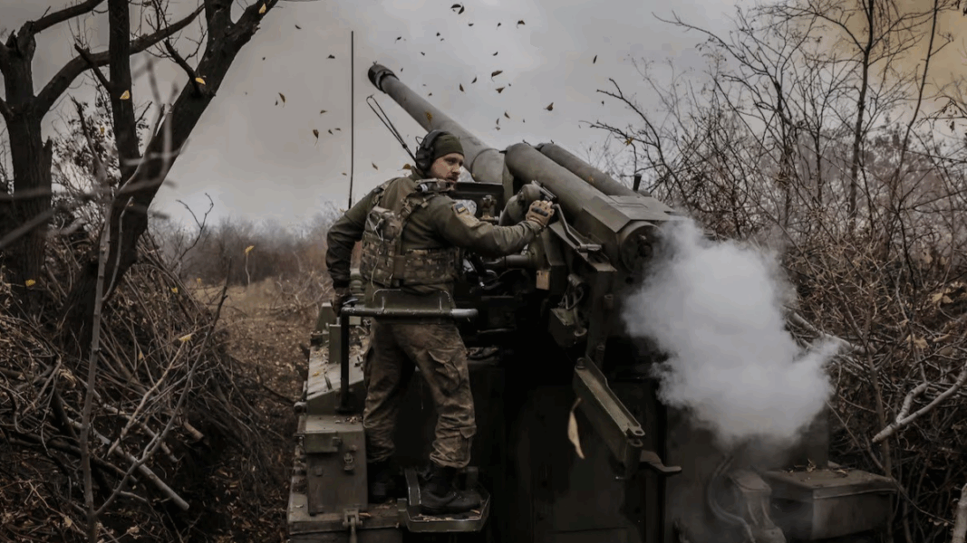 Rusia se defiende y ataca objetivos claves en Ucrania