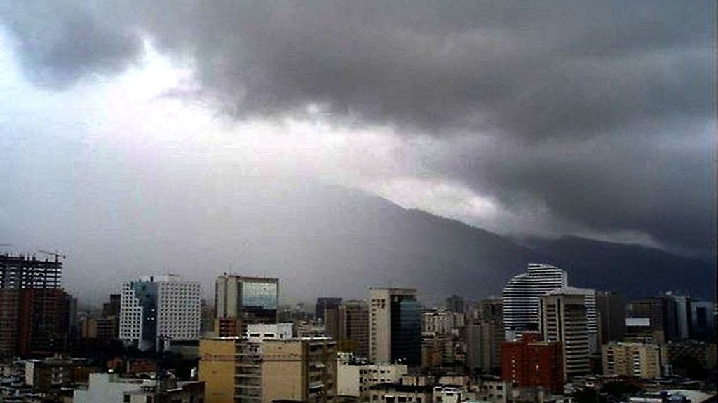 ¿Qué le espera este jueves al clima venezolano?