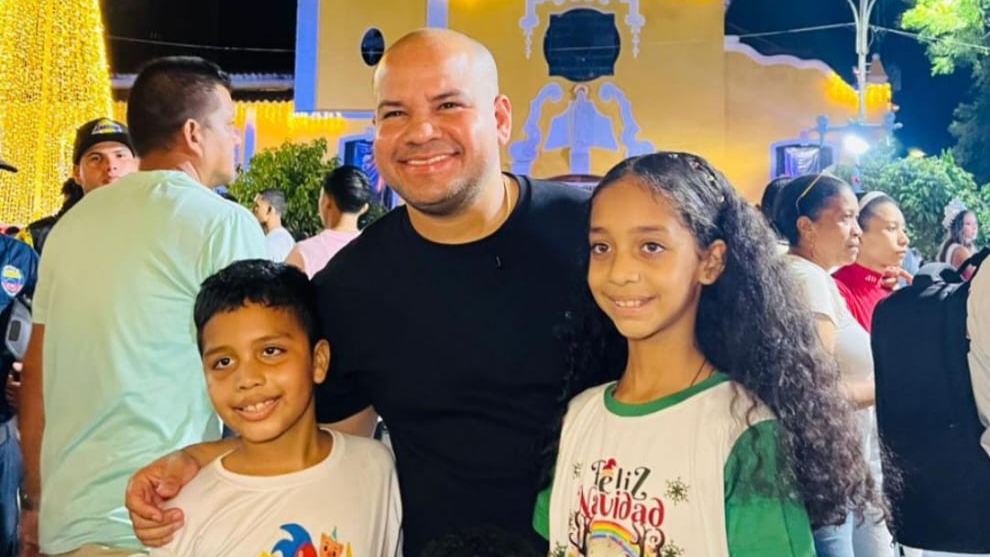 Municipio Independencia enciende la navidad