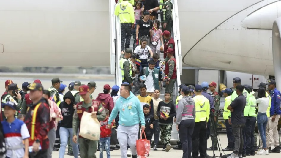 EE.UU. frena en seco el retorno de miles de migrantes venezolanos