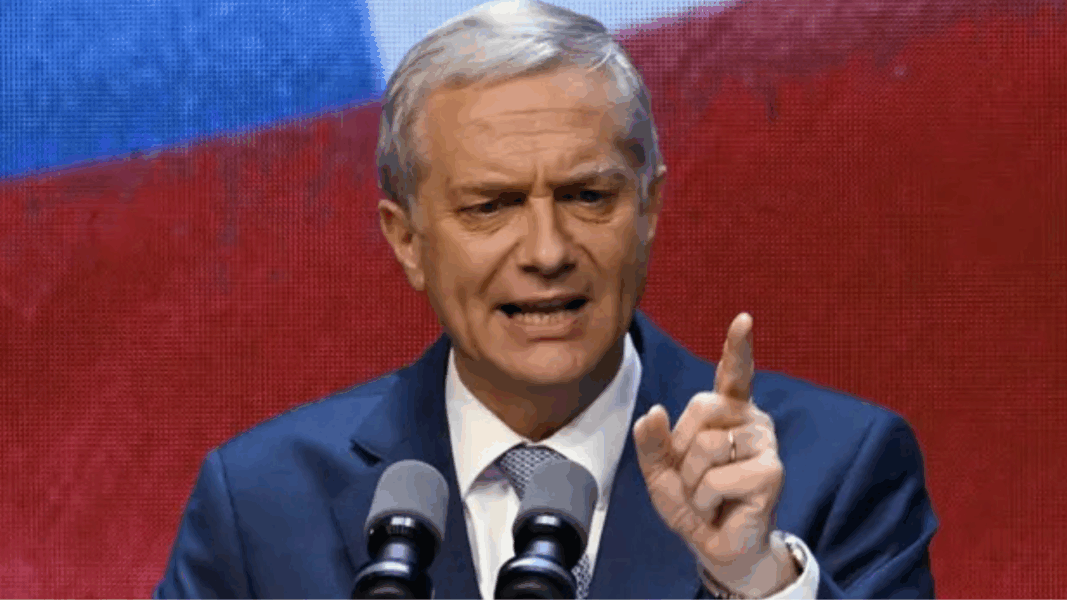 Maduro advierte a Kast por trato a migrantes venezolanos