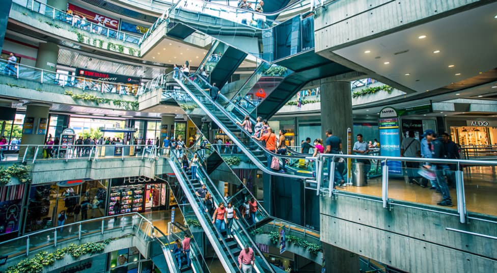 Conoce el nuevo horario que aplicarán los centros comerciales este diciembre