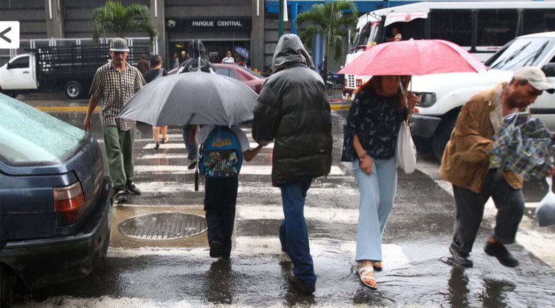 Alerta en el cielo: nubosidad y lluvias podrían sorprender este miércoles