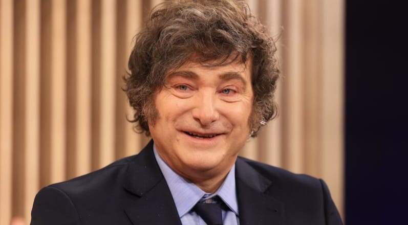 Milei genera controversia al difundir meme sobre Brasil y Argentina