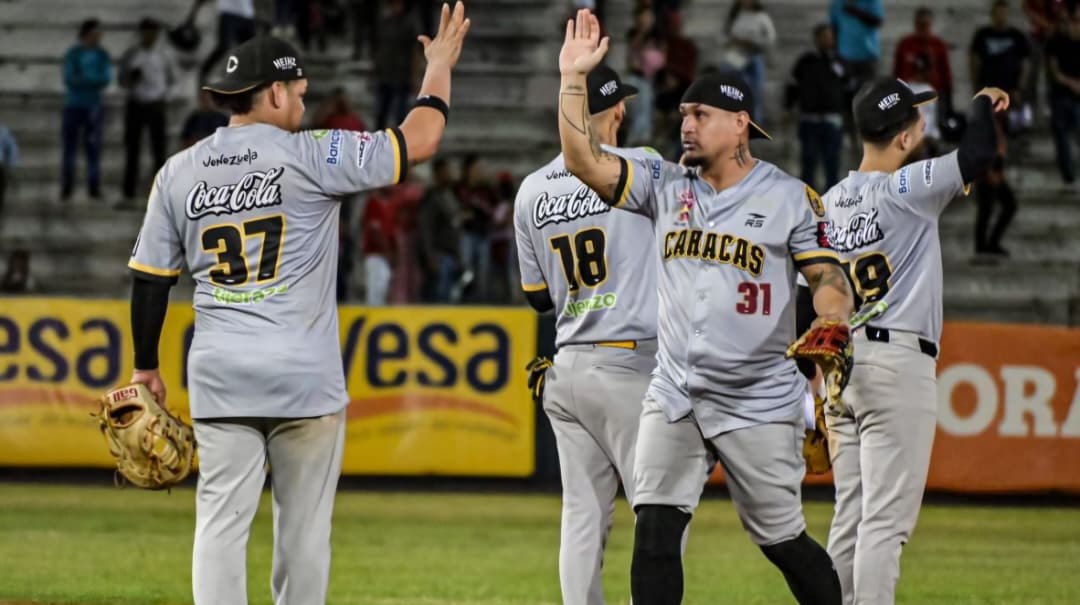 Jornada redonda para Leones y Cardenales: victoria y clasificación