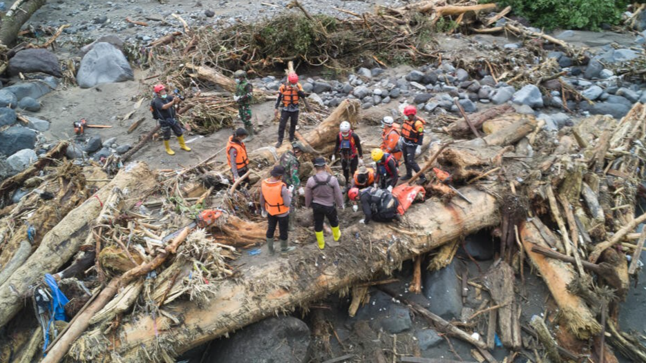 Inundaciones en el Sudeste Asiático deja más de mil muertos