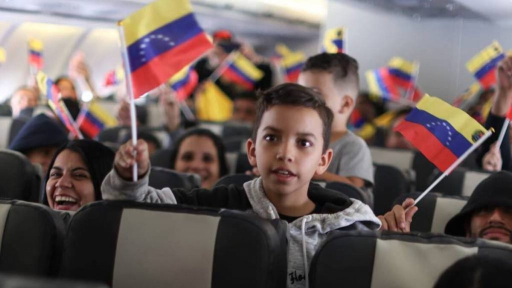 EE.UU. pide a Venezuela retomar los vuelos de repatriación