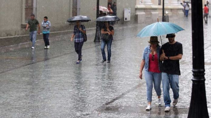 Lluvias y chubascos se vienen este martes