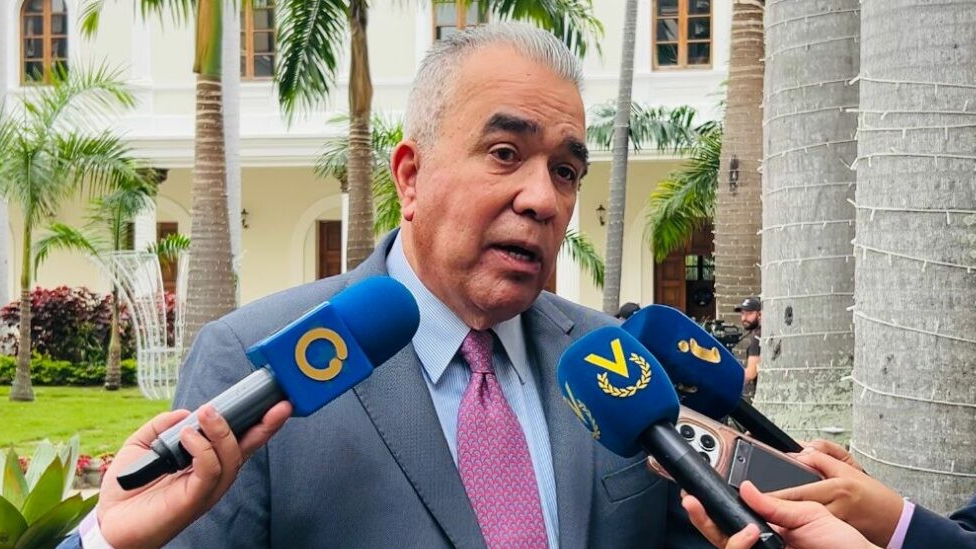 Luis Eduardo Martínez: «No hay que engañarse; lo que persiguen es el petróleo venezolano»