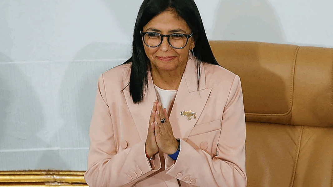 Maduro ratifica su respaldo a Delcy y llama a la unidad nacional
