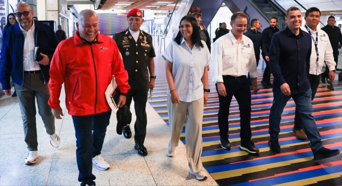 Delcy Rodríguez supervisa avances en el Aeropuerto Internacional «Simón Bolívar» de Maiquetía