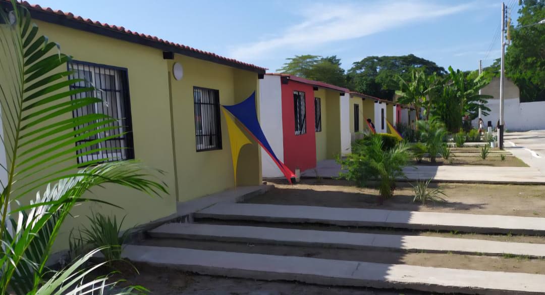 Obratón entrega 28 viviendas en Carabobo