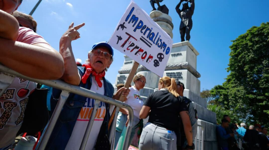 Movimientos sociales marchan en Caracas por la liberación de Maduro y Cilia Flores