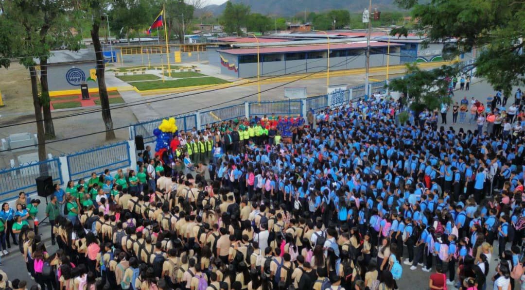 Venezuela alcanza 97 % de escolarización al inicio del período escolar