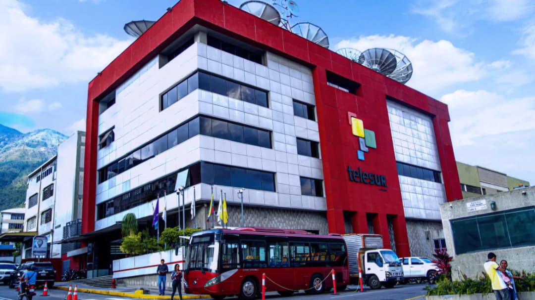 Retiran señales de TeleSUR y Rusia TV de operadora televisiva de Bolivia