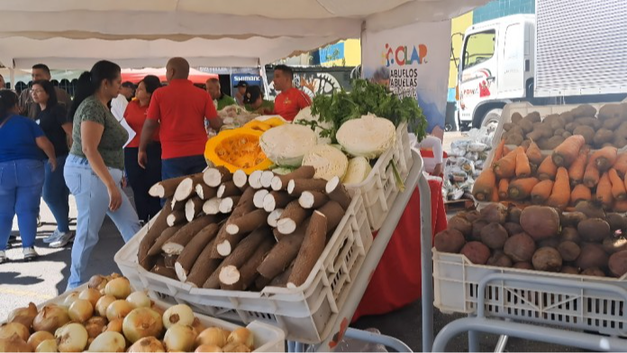 Distribuyen 27 mil toneladas de alimentos en todo el país