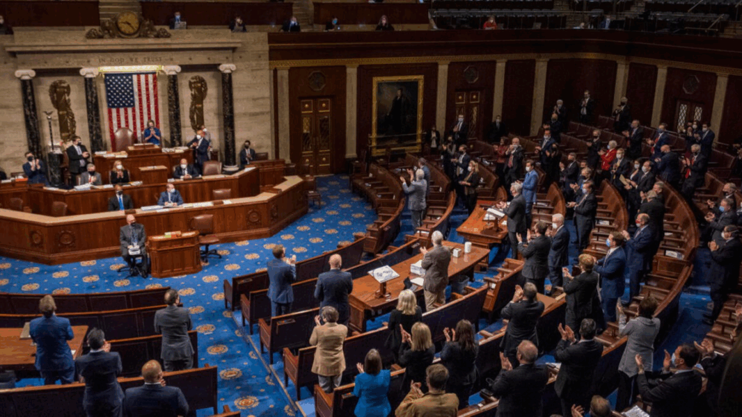 Senado de EE.UU aprueba resolución para limitar las acciones de Trump en Venezuela