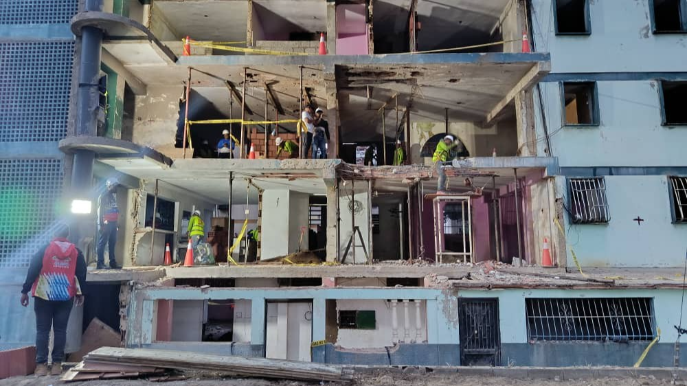 Hábitat y Vivienda acelera la recuperación del bloque 12 en La Guaira