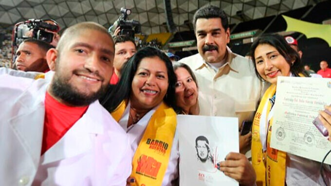 El gremio de salud se moviliza ante la sede de la ONU