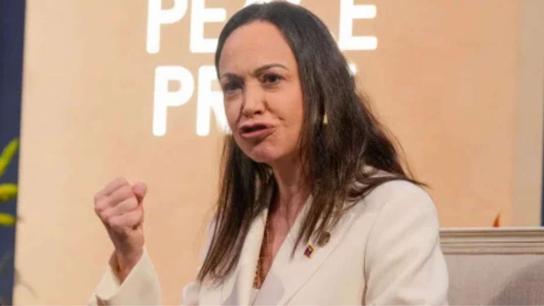 ¿Estrategia doble o desgaste político? Señalamientos apuntan a nueva ofensiva internacional de María Corina Machado