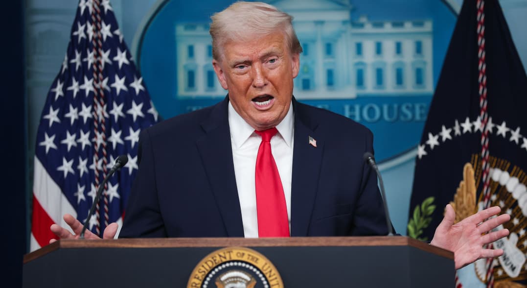 Trump instruye a agentes federales a no intervenir en protestas contra ICE