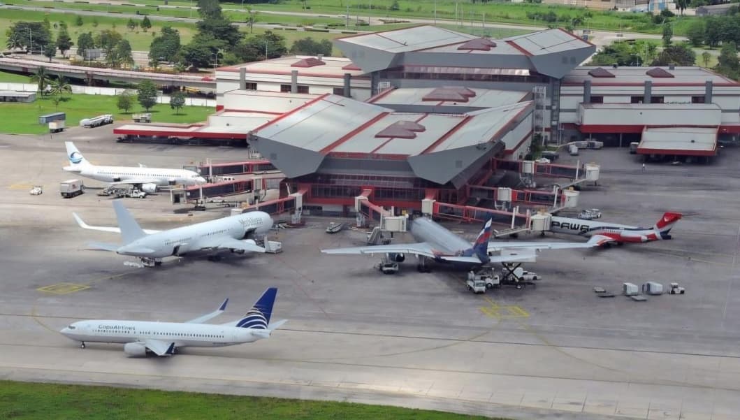 Cuba alerta sobre escasez de combustible para aviones debido al bloqueo de EE. UU.