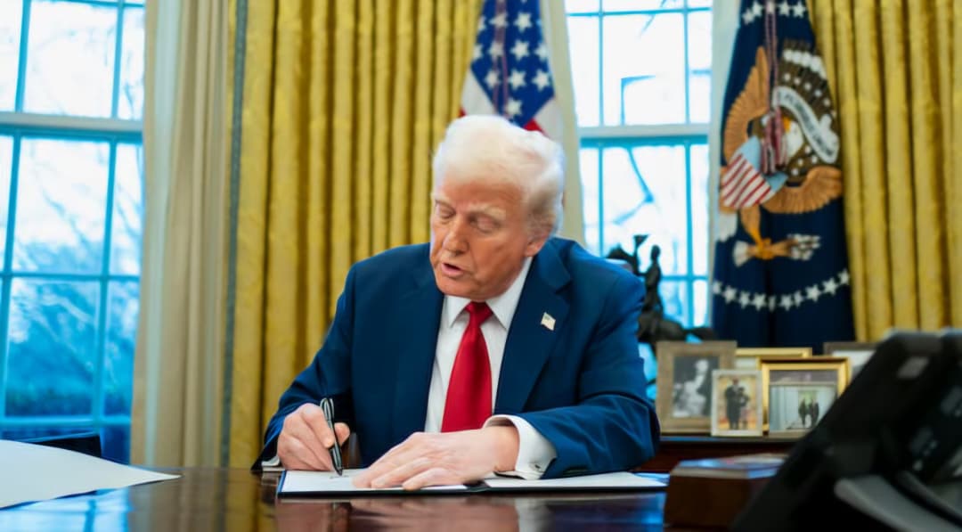 Trump impuso aranceles más altos a Suiza tras llamada telefónica con su mandatario