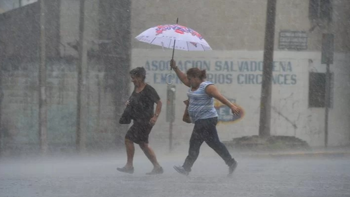 Estos son los estados que deberán sacar el paraguas hoy