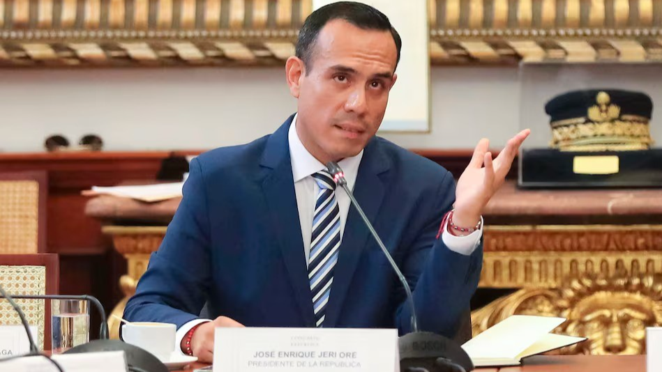 Congreso de Perú destituye a José Jerí