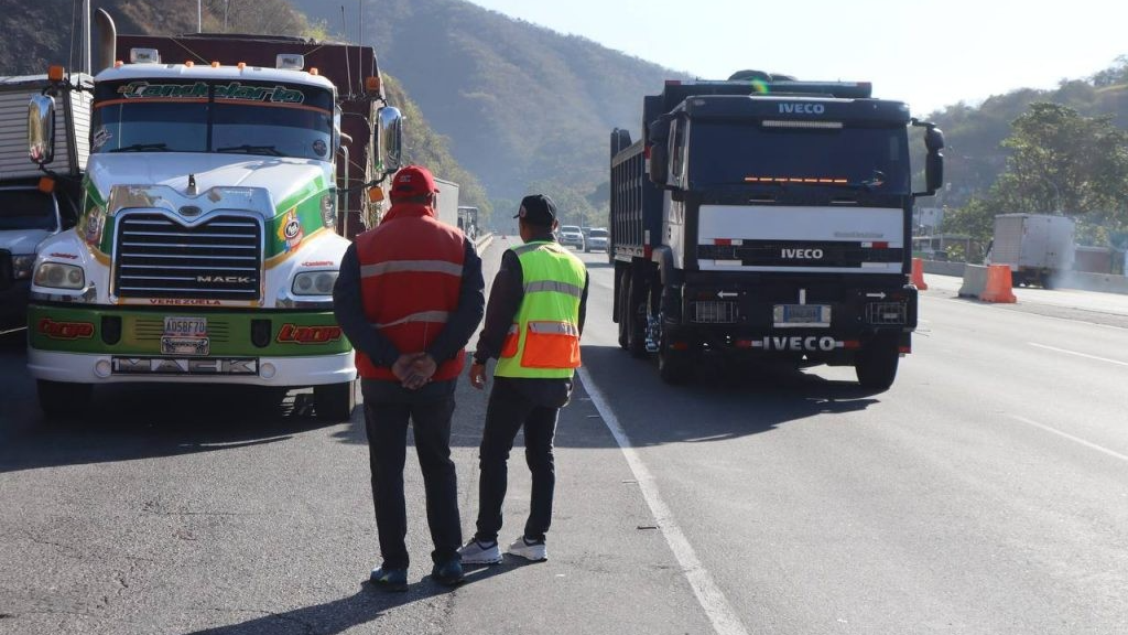 INTT anuncia operativos especiales para el transporte de carga