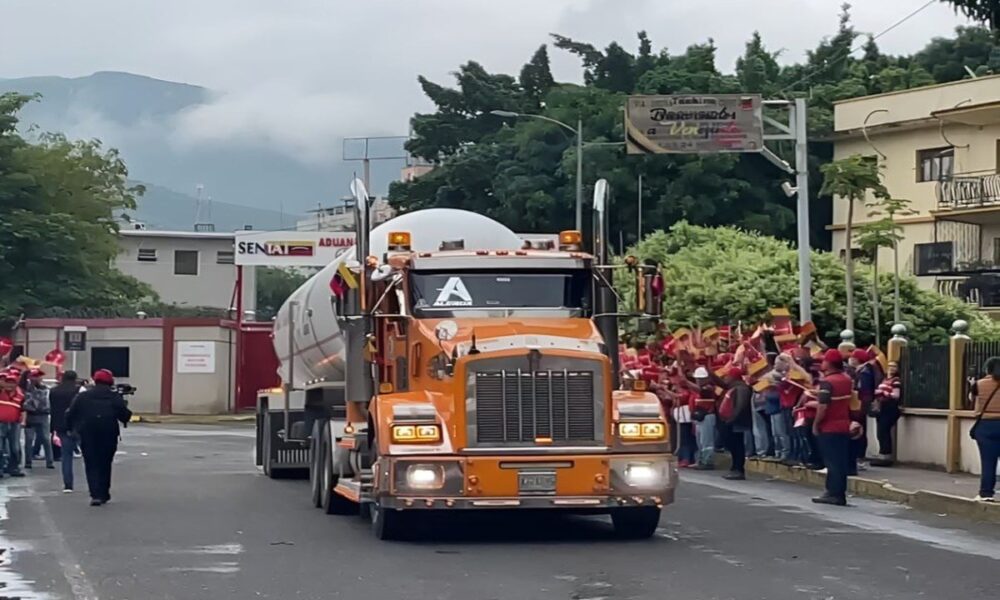 Cruza el Puente Simón Bolívar primer cargamento de gas venezolano para el pueblo colombiano