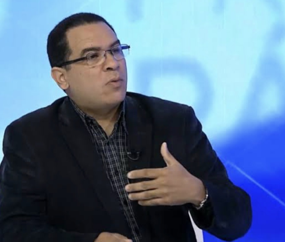 Economista Juan Valdéz: Conflicto en Medio Oriente llevará el petróleo a 200 dólares