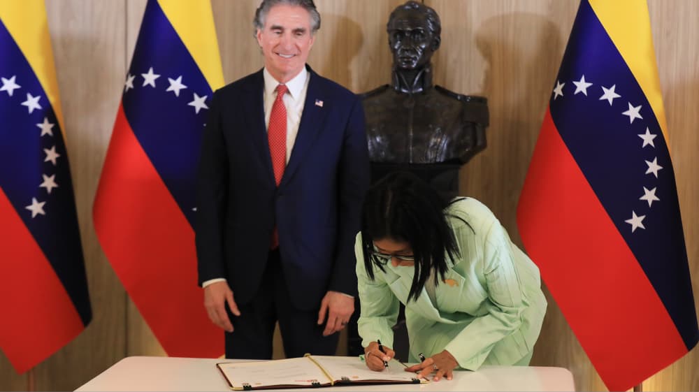 Venezuela y Shell avanzan en cooperación para impulsar el desarrollo de petróleo y gas