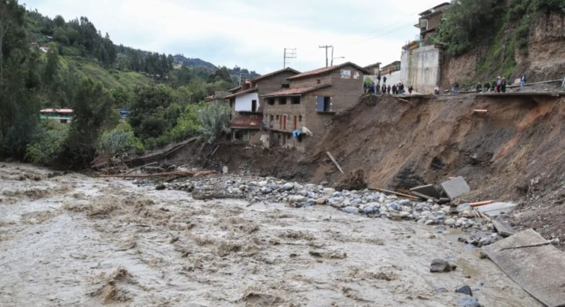 Perú declara estado de emergencia por lluvias e inundaciones en Ayacucho