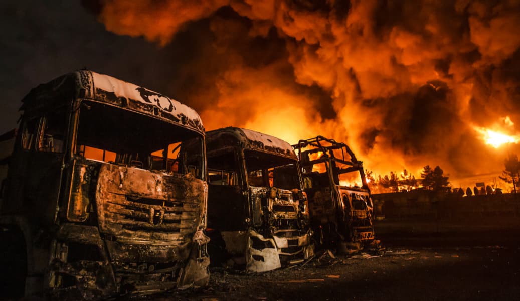 Irán advierte que el petróleo podría superar los 200 dólares si continúa la escalada